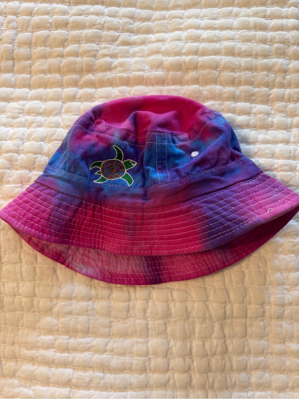 cameo Kids Tie-Dye Bucket Hat with Turtle Patch - Pink & Blue